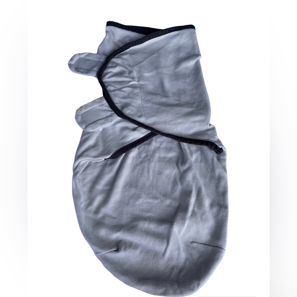 Ely’s & CO 0-3 months beige & black adjustable Swaddle Blanket